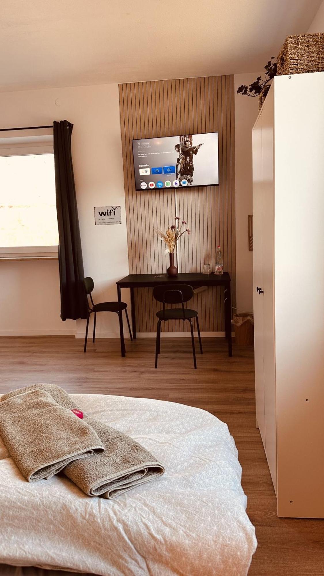 Apartment Mit Netflix - Parken - Kueche - Bad Weiden in der Oberpfalz Exterior photo